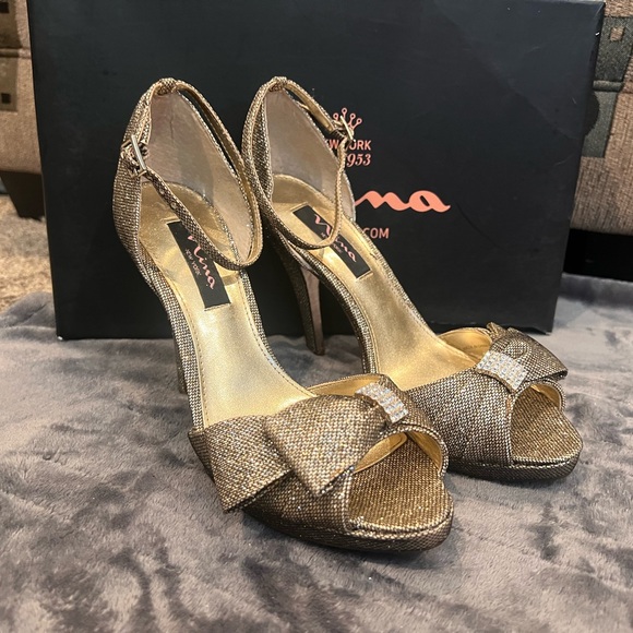 Nina Platino Bliss stilettos gold/black glitter mesh, rhinestones size 7 - Picture 6 of 8